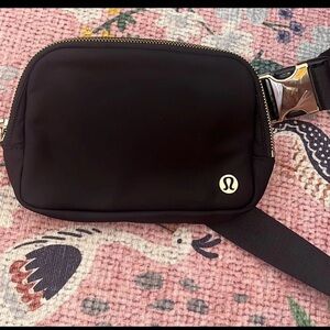 Lululemon belt bag